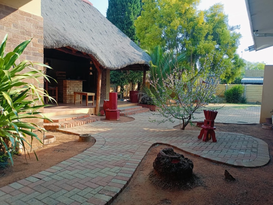 4 Bedroom Property for Sale in Stilfontein Ext 4 North West